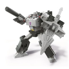 War for Cybertron Earthrise Voyager Megatron