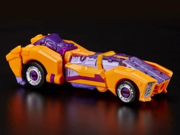 Generations Selects War for Cybertron Siege Deluxe Lancer