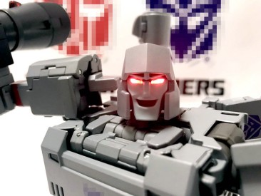 Model-001 LED Light-Up MP-36 Megatron Faces